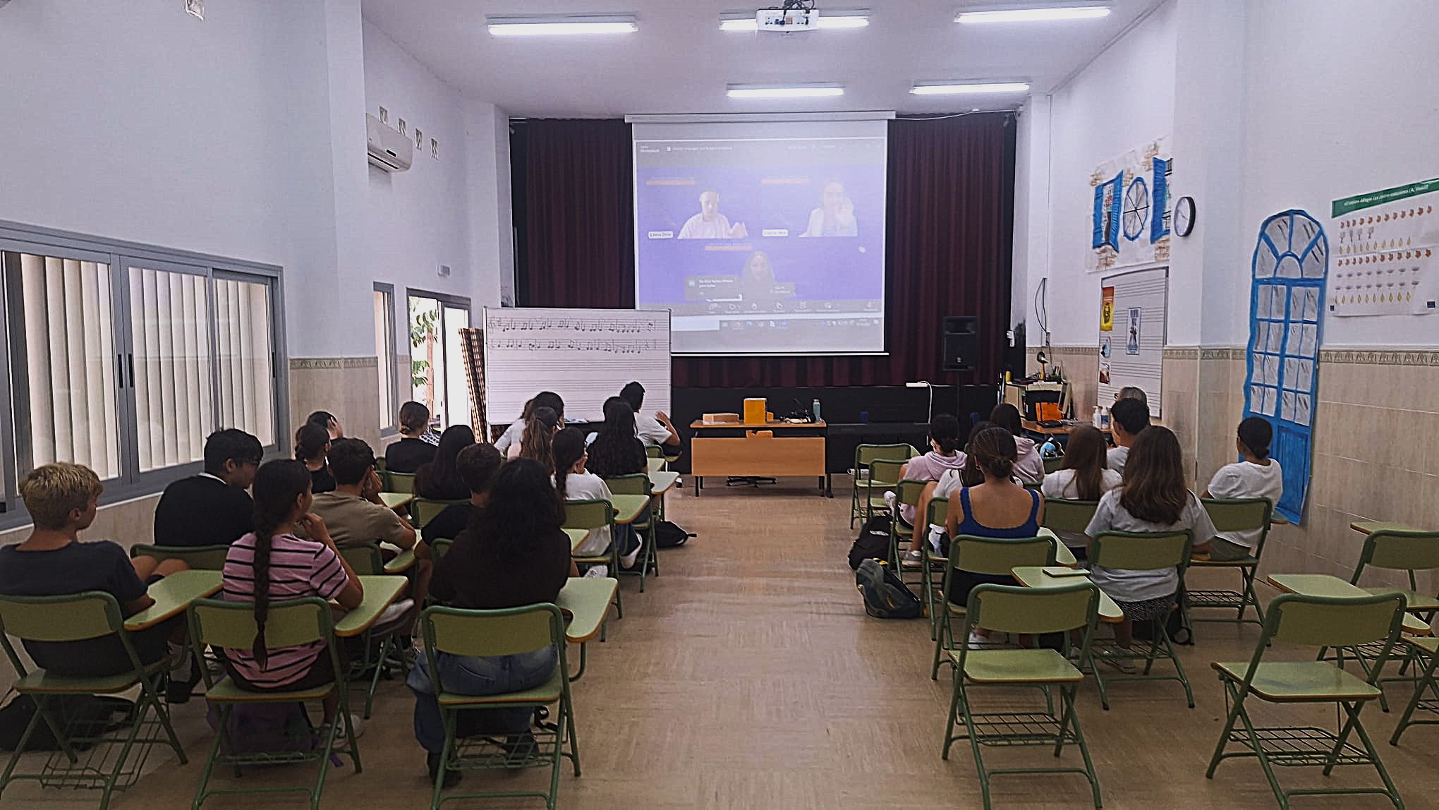 Imagen de la noticia: Nuestros alumnos y alumnas participan en la jornada “Languages: Your Bridge to the Future” de la Unión Europea
