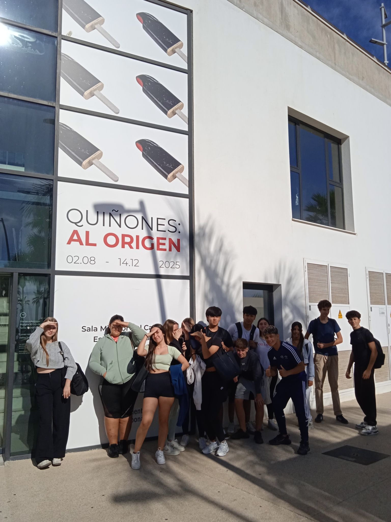 Imagen de la noticia: Visitas a la exposición de Juan Miguel Quiñones en el Mirador del Carmen