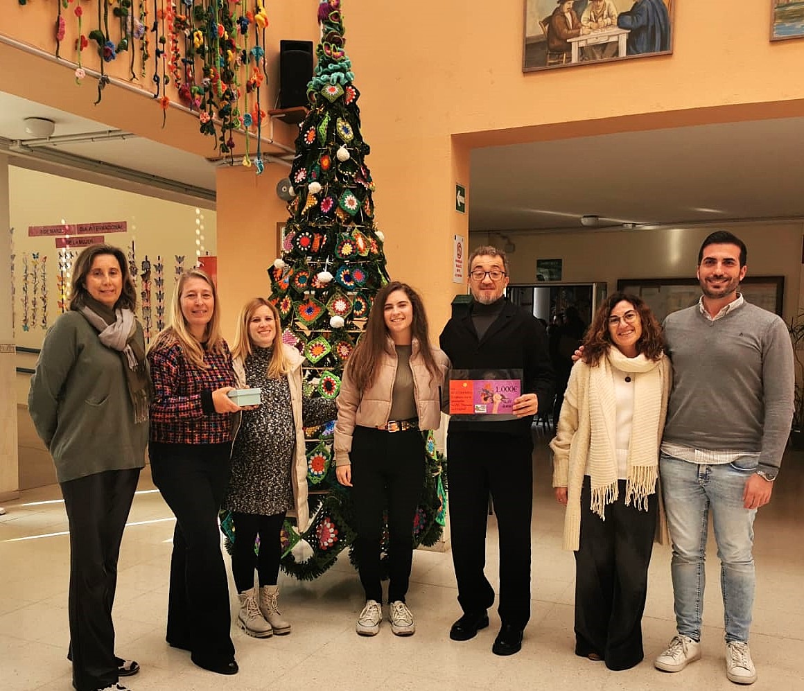 Imagen de la noticia: El mercadillo navideño recauda 1.540 euros para fines solidarios