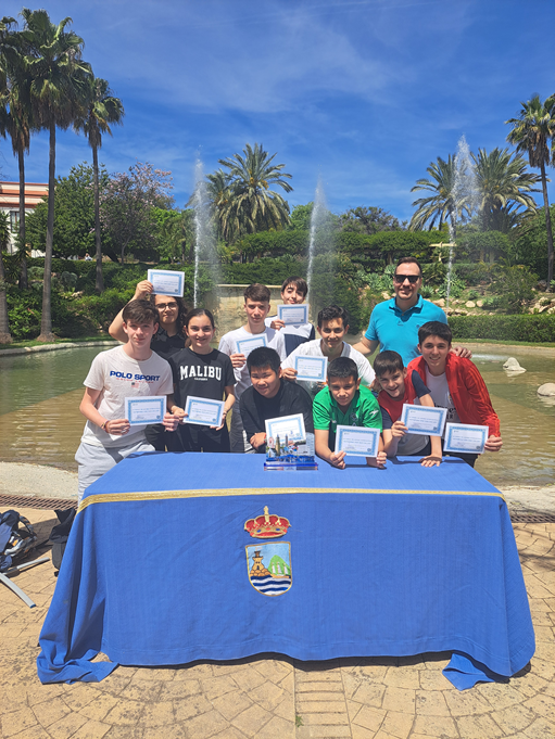 Imagen de la noticia: El IES Mediterráneo queda campeón del Torneo Interescolar de Ajedrez Estepona 2026